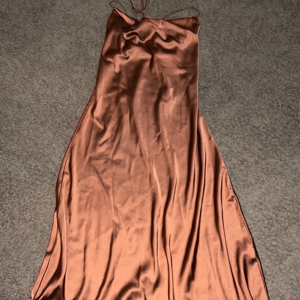 Solid tie backless cami dress